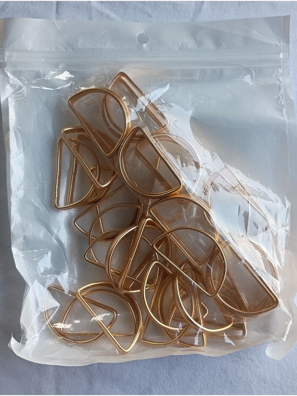 Set Of 37 Gold Tone Jewelry Making D Rings - Picture 2 of 4